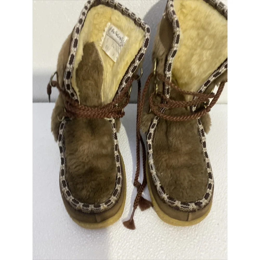 Snowland Snow Boots Women 5 Brown Excellent Vintage Faux Fur Mukluk Lace Up